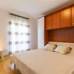 Apartamento With Parking Space Valbandon, - 16261 *