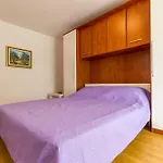 公寓 With Parking Space Valbandon, - 16261 *